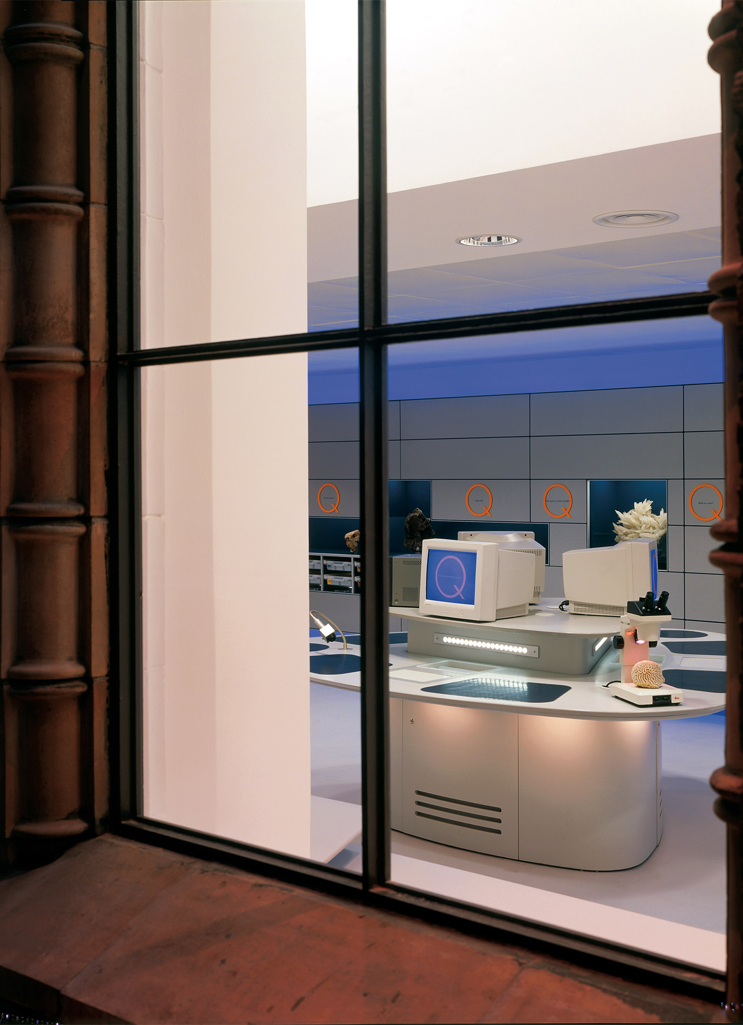 Investigate Gallery